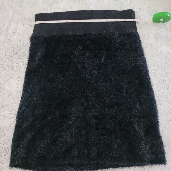 Urban Outfitters Fuzzy Crop Top & Matching Mini Skirt Womens Medium Black - Picture 9 of 9